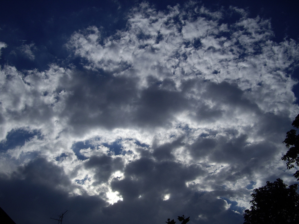 Wolken über Bilk