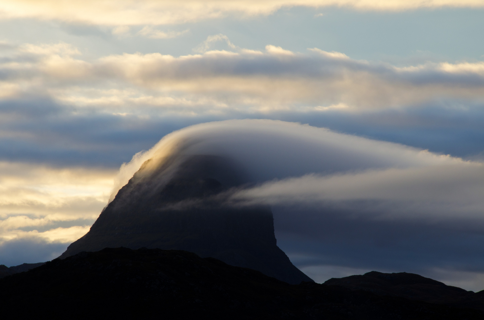 Wolken über Caisteal Liath