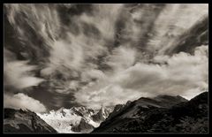 WOLKEN ÜBER DEM CERRO TORRE