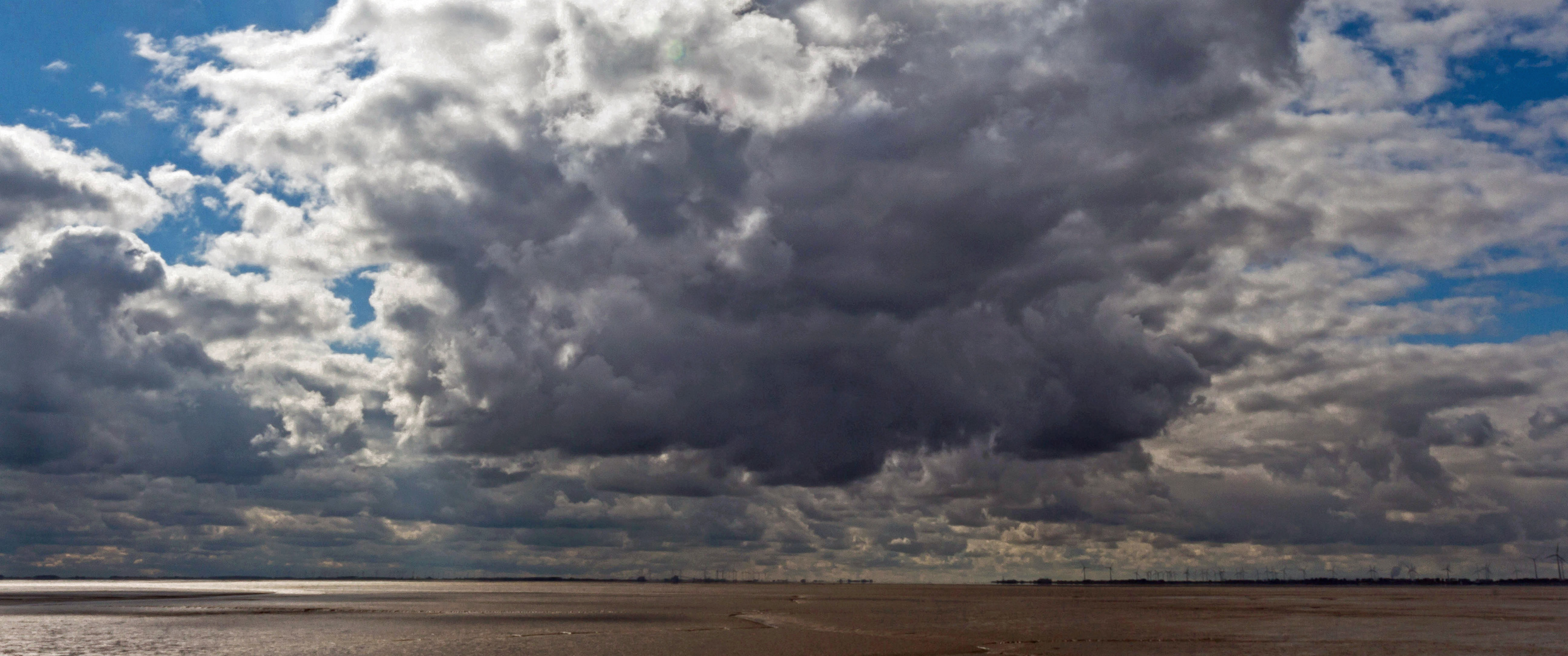 Wolken über dem Dollart Mai 2016 DU