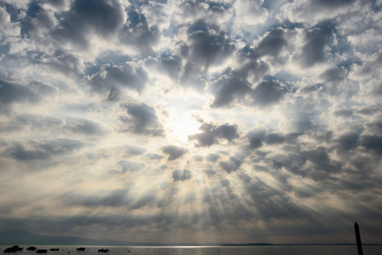 Wolken über dem Gardasee