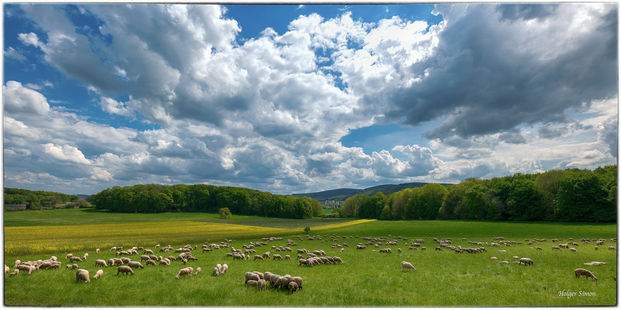 Wolken über dem Hönnetal