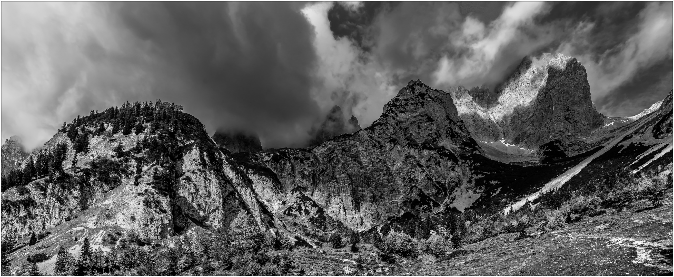 Wolken über dem Kaiser