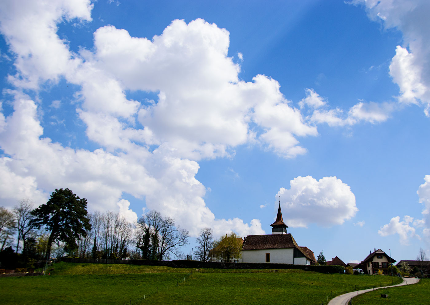 Wolken über dem Kirchlein