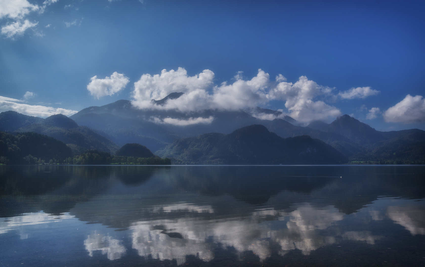 ...Wolken über dem Kochelsee....