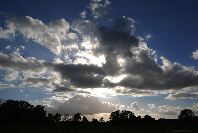 Wolken über dem Land