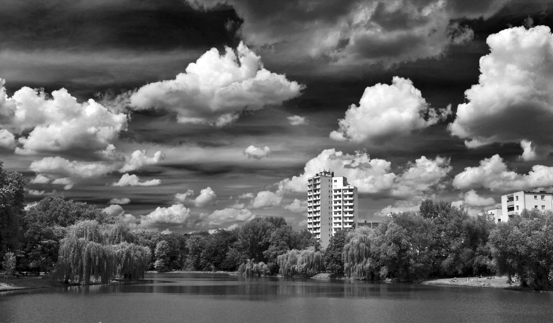 wolken ueber dem lietzensee