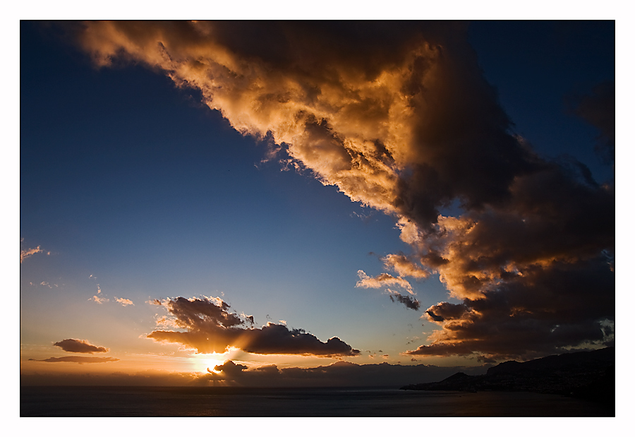 Wolken über dem Meer