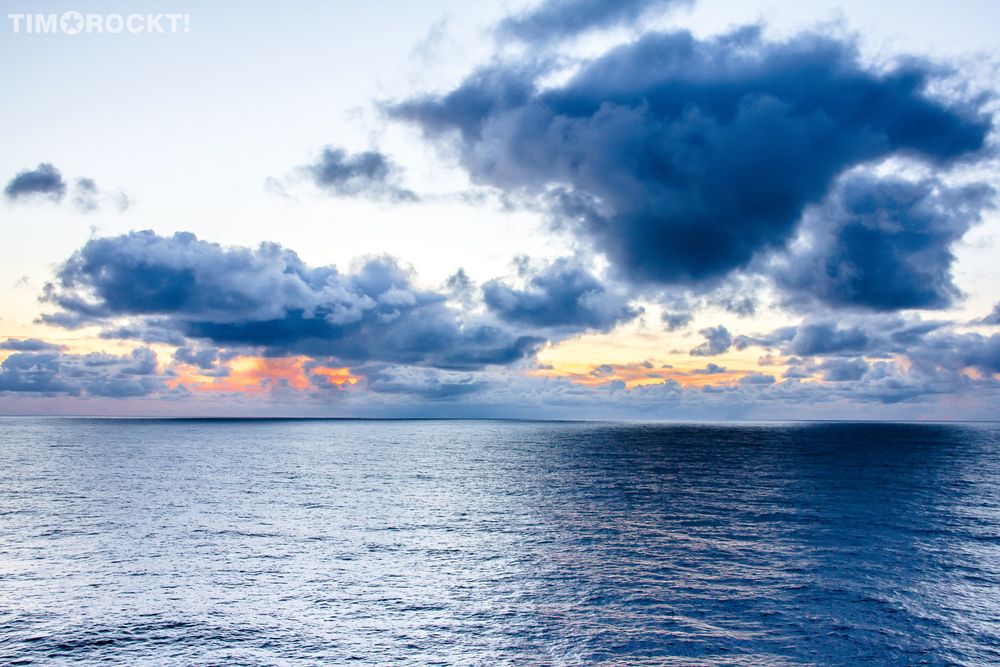 Wolken über dem Meer