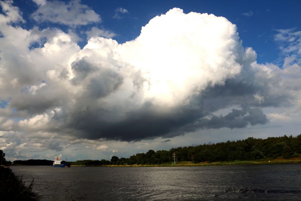 Wolken über dem NOK