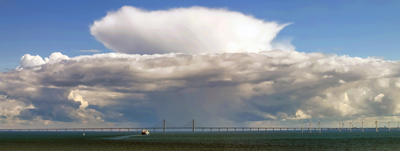 Wolken über dem Oeresund 