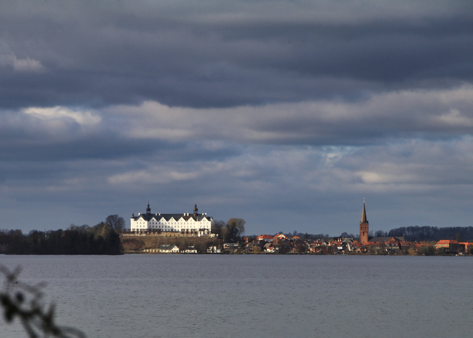 Wolken über dem Plöner Schloss