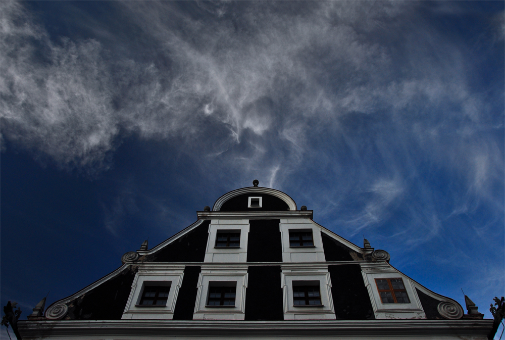 Wolken über dem Rathaus