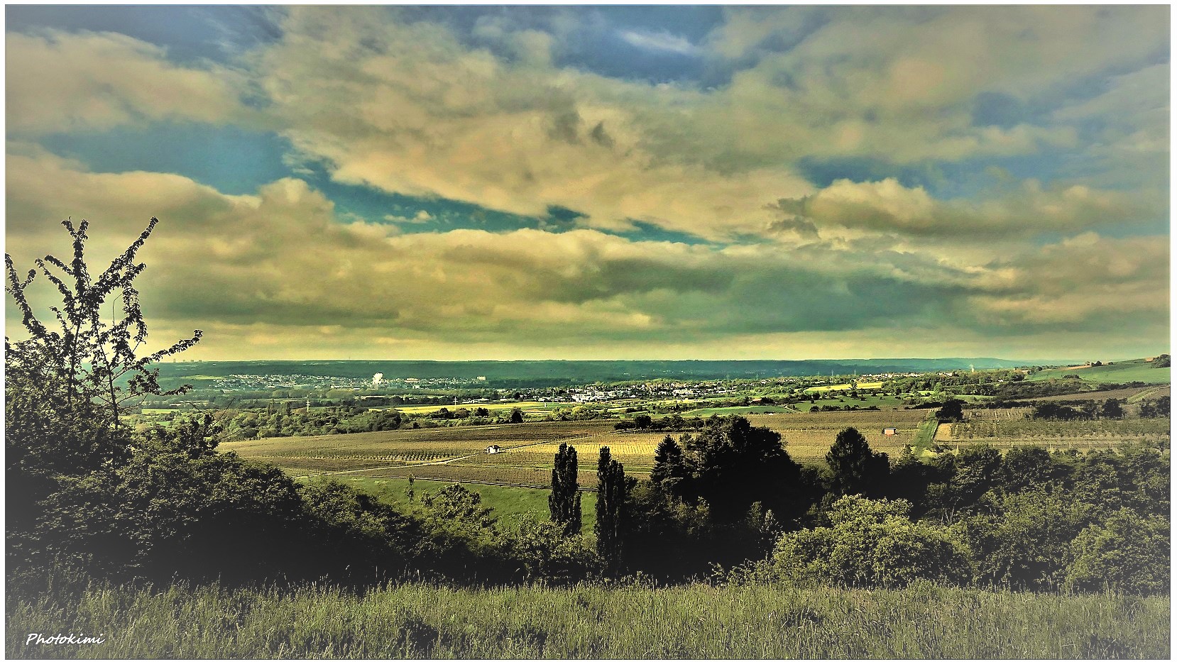 Wolken über dem Rheingau