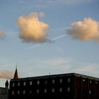 Wolken über dem Roncalliplatz in Köln