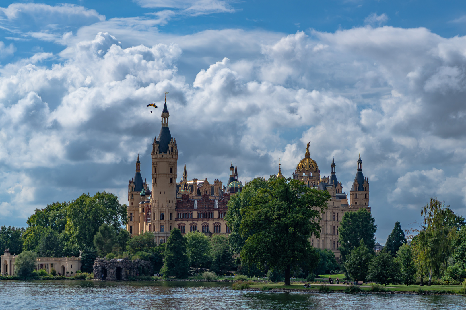 Wolken über dem Schloss