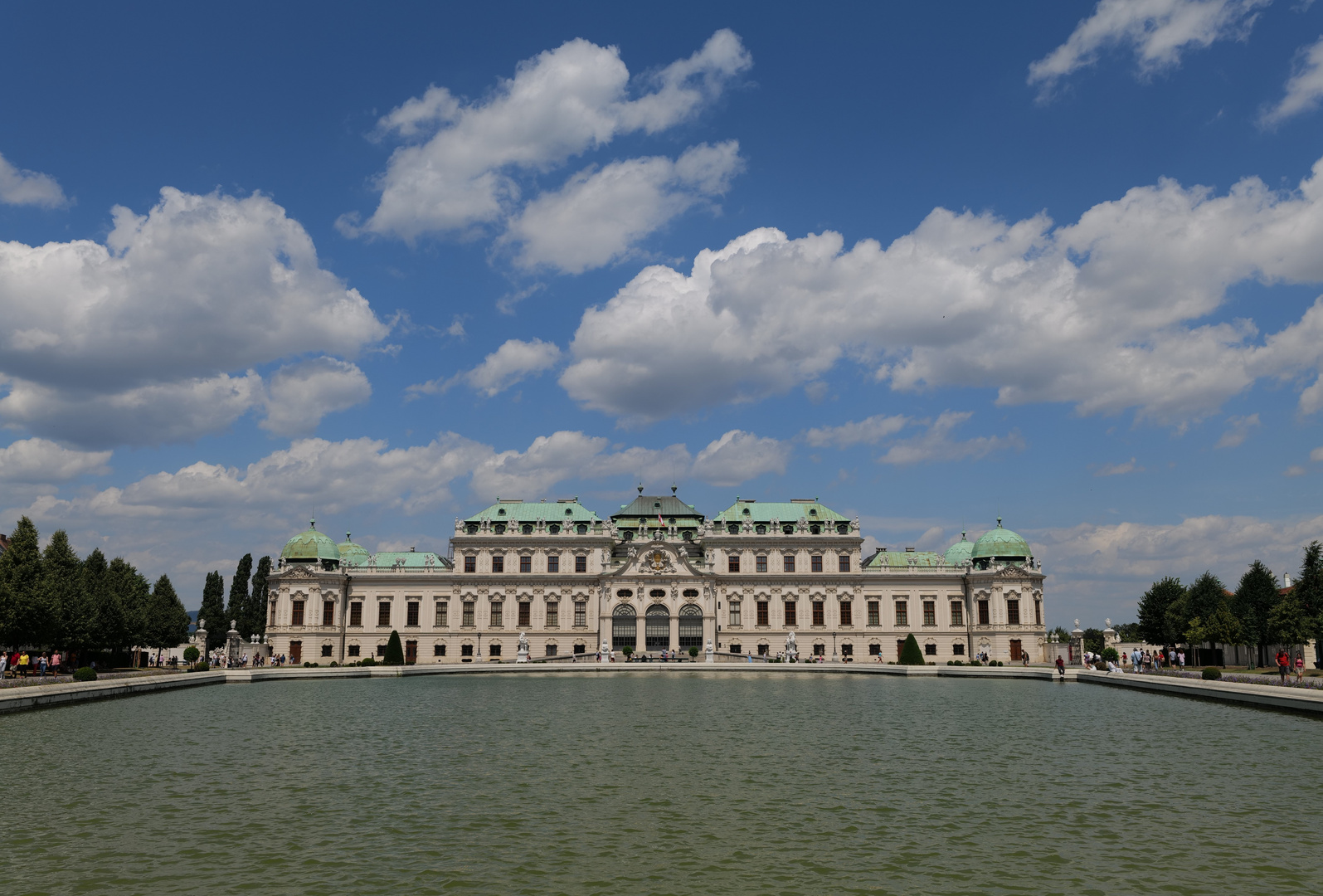 Wolken über dem Schloss Belvedere