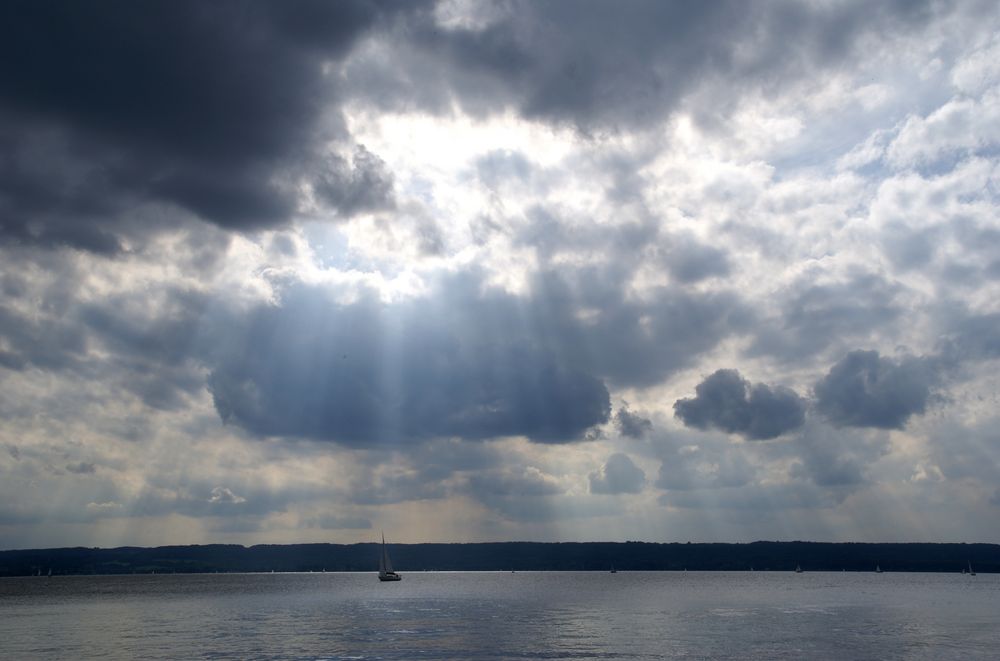 Wolken über dem See...