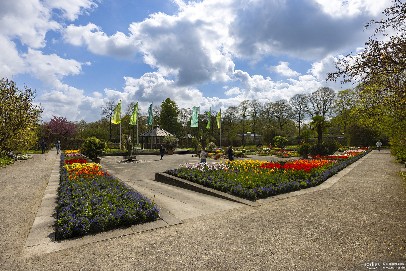 Wolken über dem Senkgarten