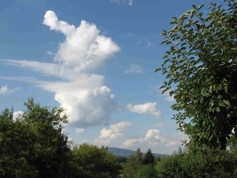 Wolken über dem Taunus