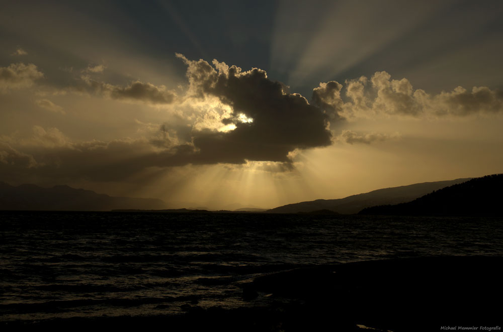 Wolken über dem Valnesfjord I