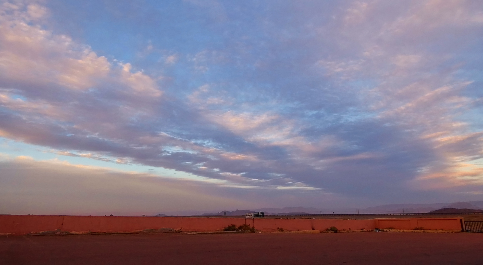 Wolken über dem Wadi Rum