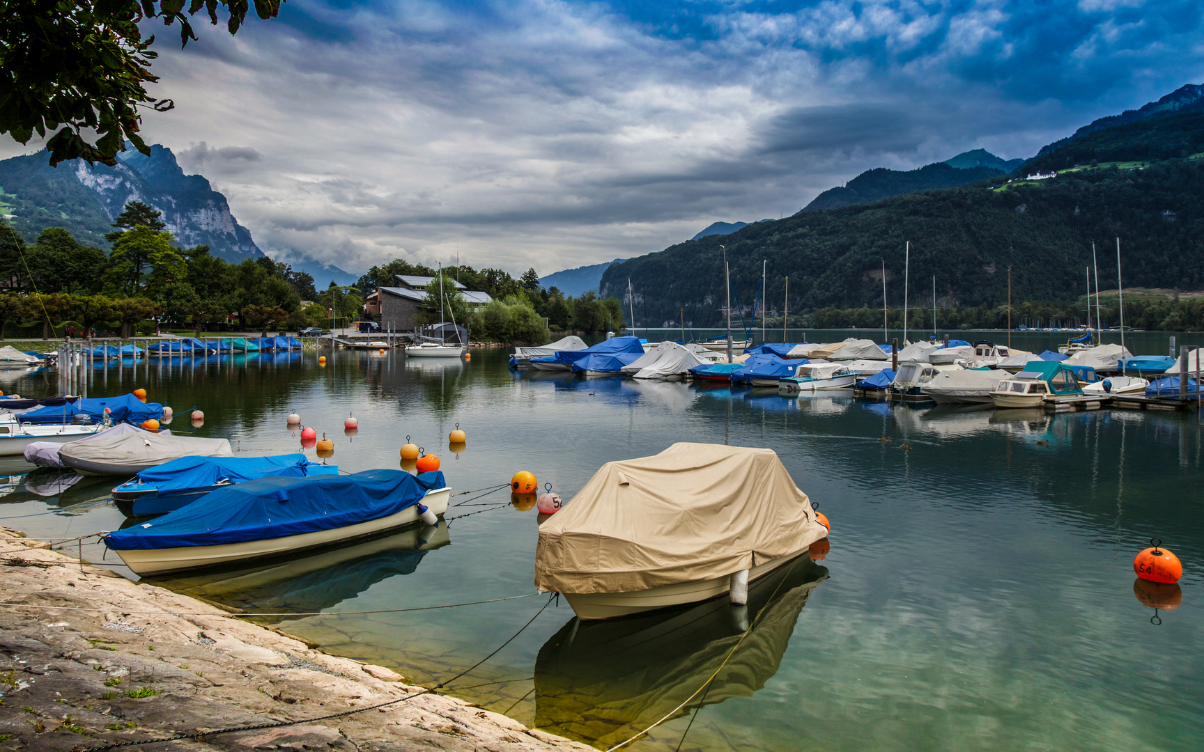 Wolken über dem Walensee