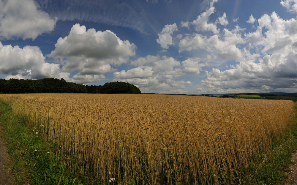 Wolken über dem Westerwald