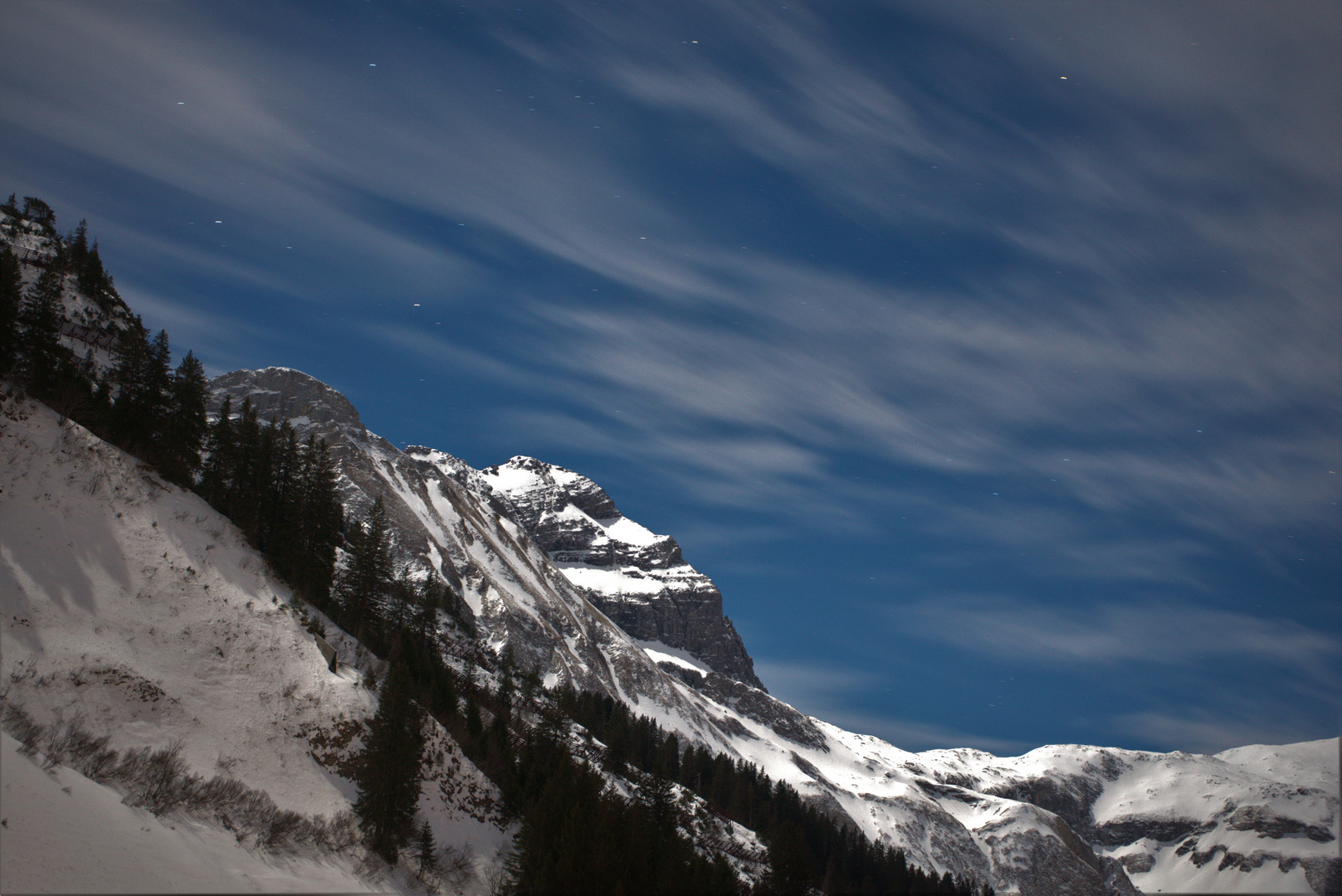 Wolken über den Alpen