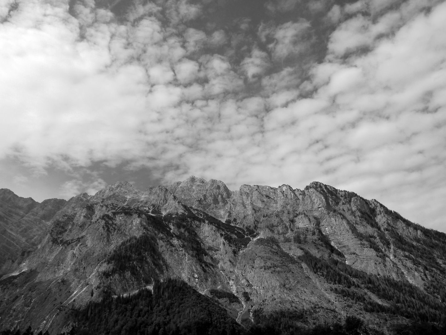 Wolken über den Bergen