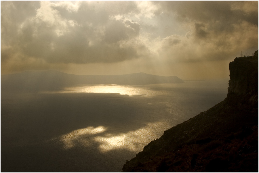 Wolken über der Caldera