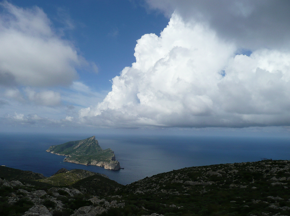 Wolken über der Dracheninsel