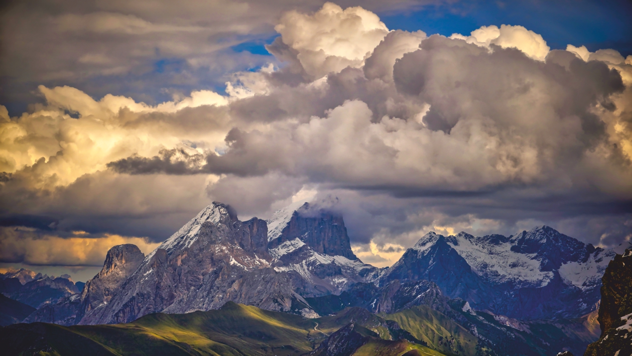 Wolken über der Marmolada