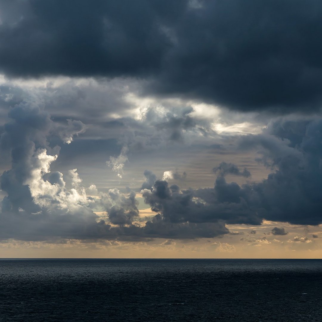 Wolken über der Normandie