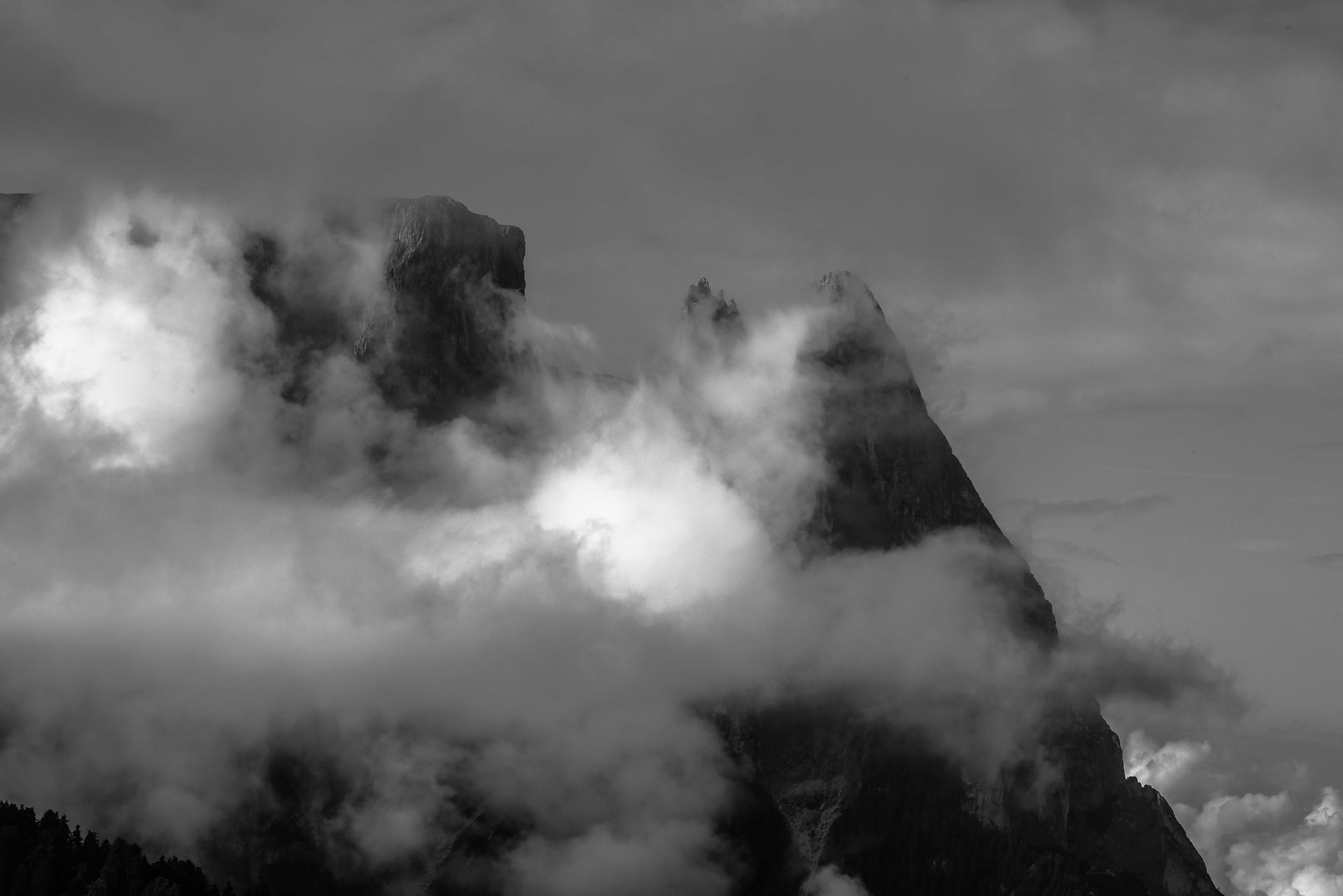 Wolken über der Santner Spitze