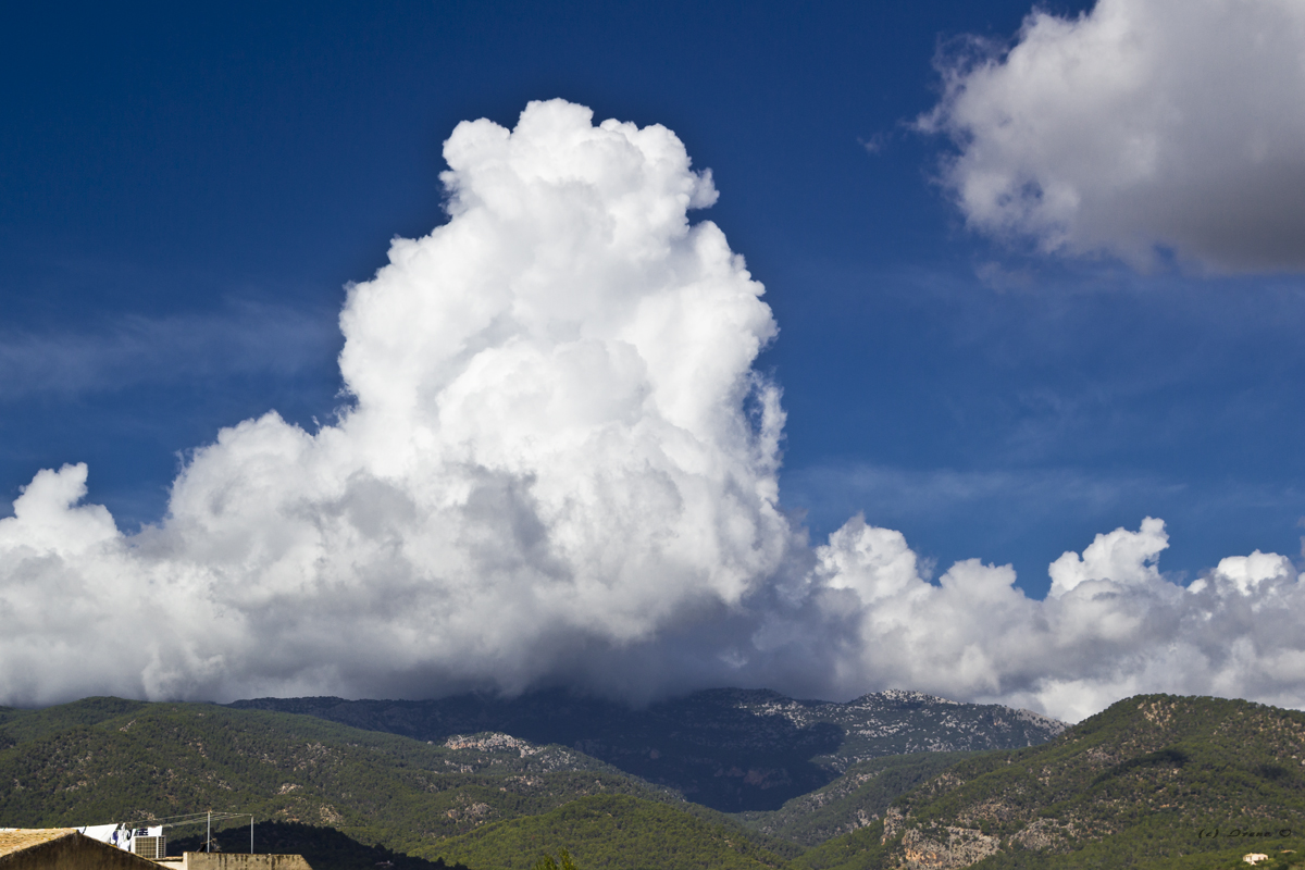 Wolken über der Serra de Tramuntana