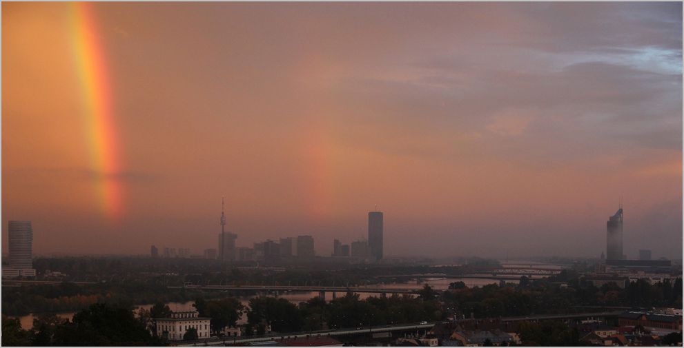 Wolken über der Stadt ...