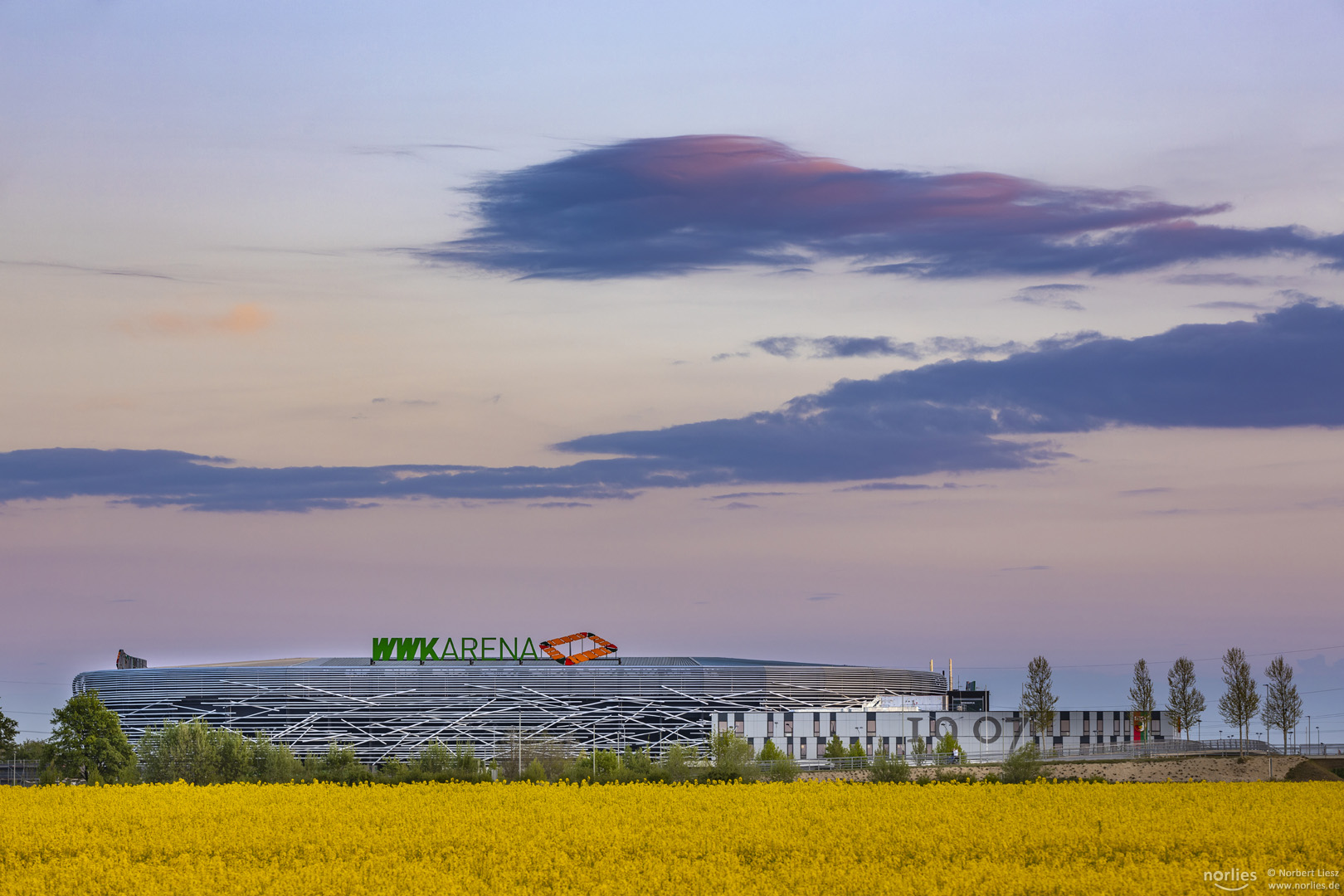 Wolken über der WWK-Arena