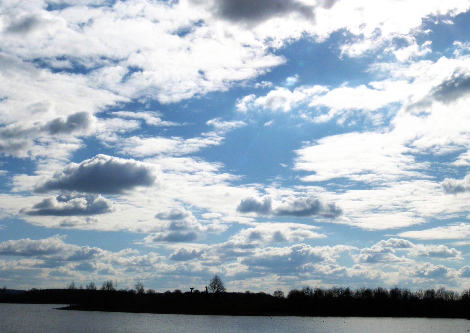 Wolken über der Xantener Südsee