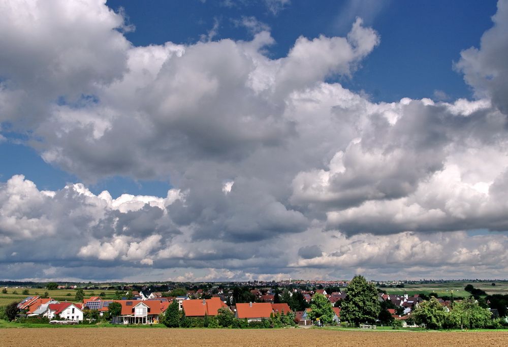 Wolken über Dörnach