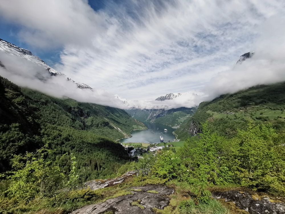 Wolken über Geiranger