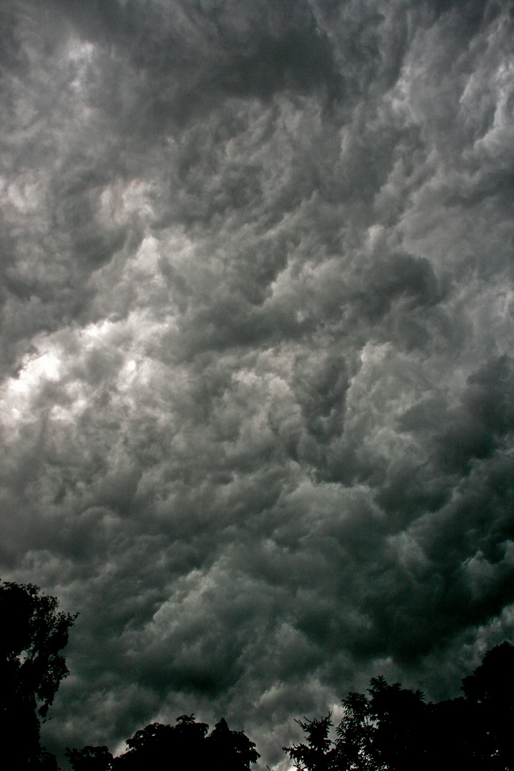 Wolken über Heikendorf