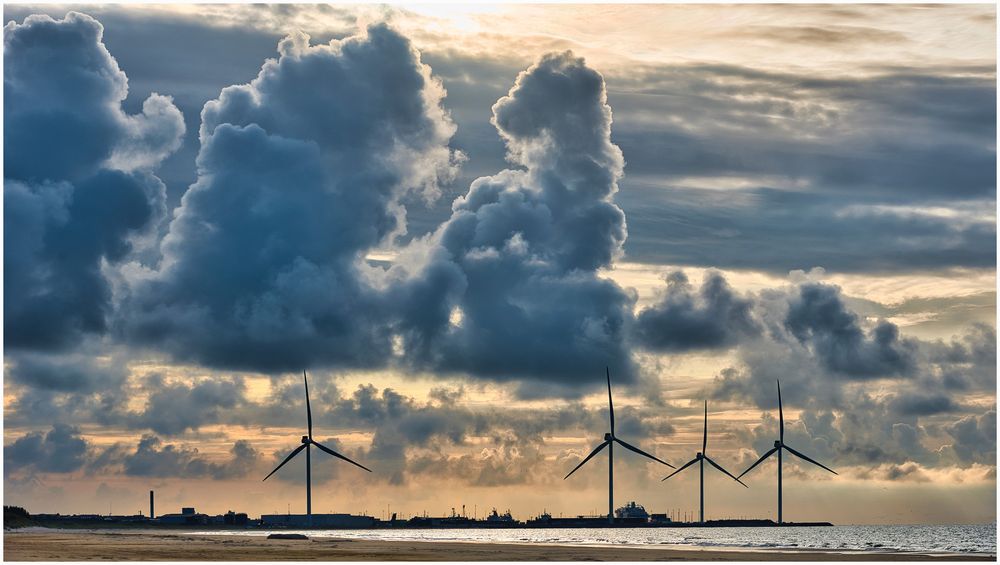 Wolken über Hirtshals