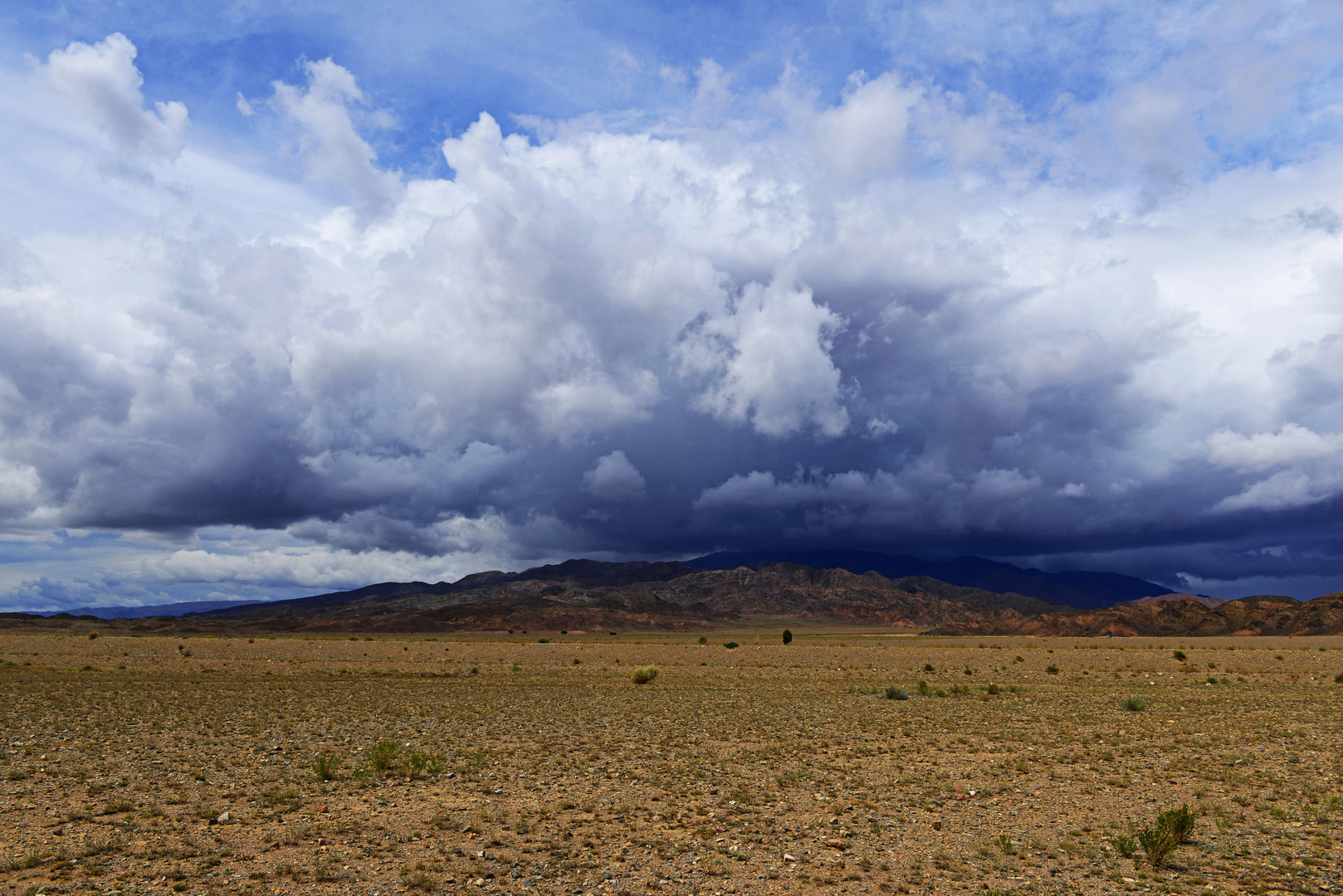 Wolken über Kirgisistan im Sommer 2015