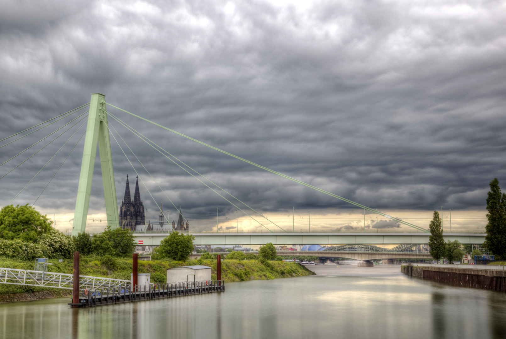 Wolken über Köln