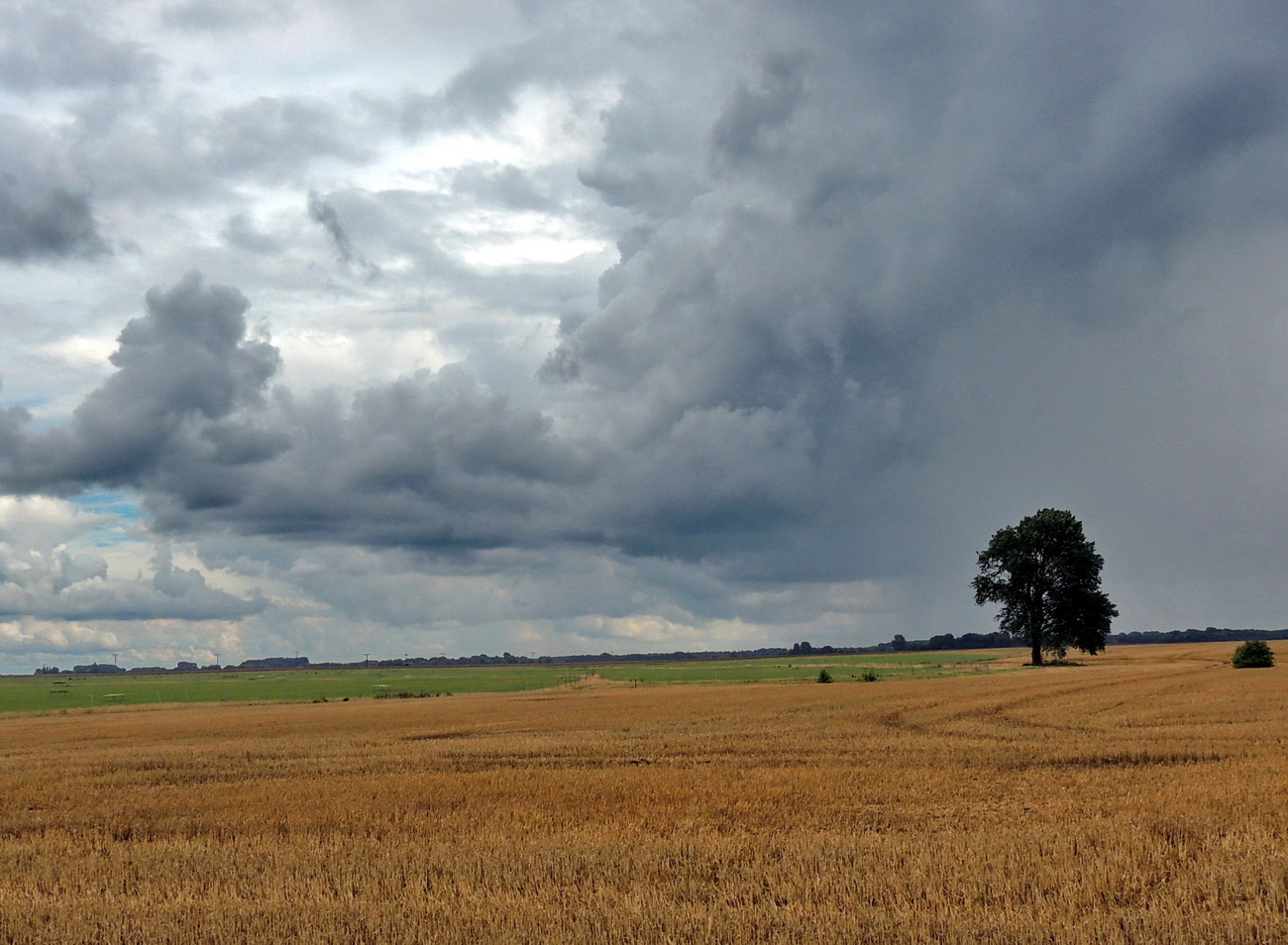 Wolken über Landschaft