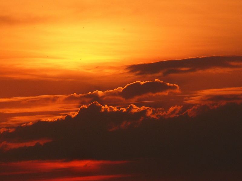 Wolken über Niederkirchen