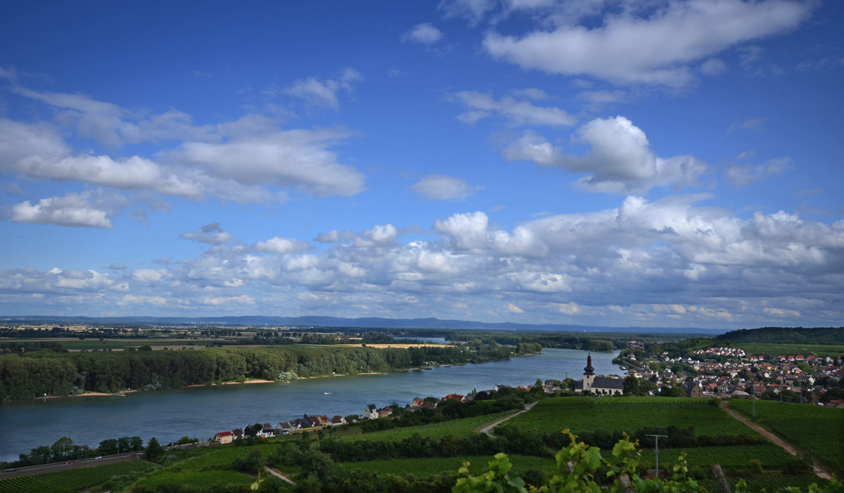 Wolken über Nierstein,