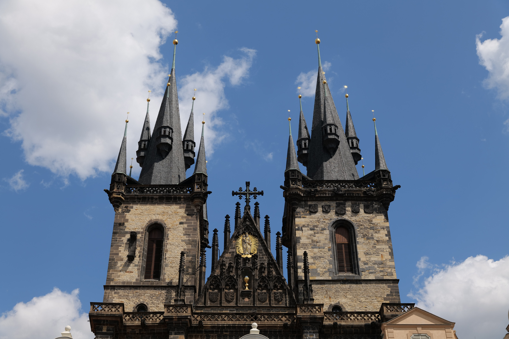 Wolken über Prag (Chrám Matky Bozi pred Tynem)