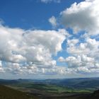 Wolken über schottische Landschaft